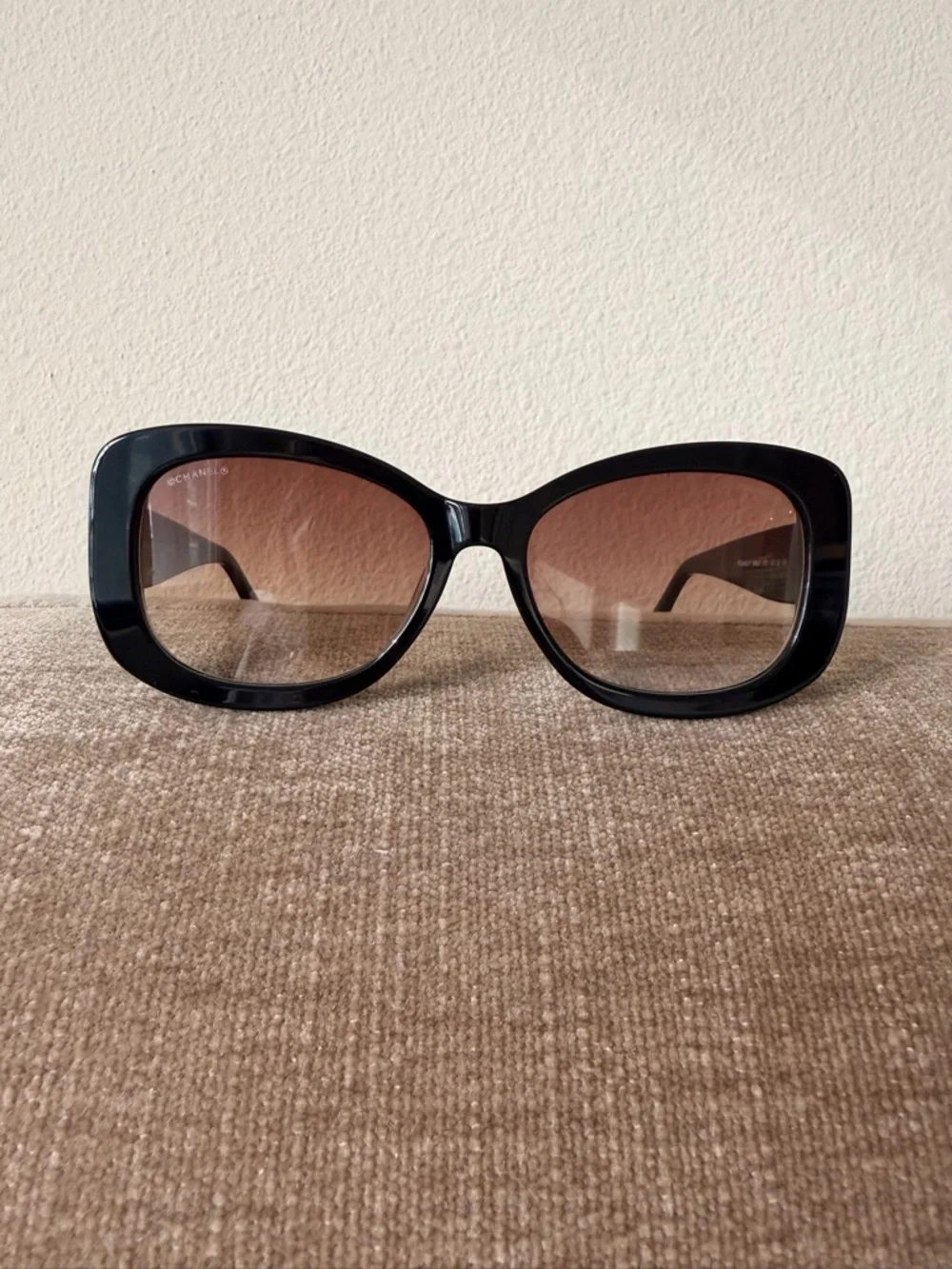 CHANEL Black Round Logo Sunglasses with Gold & Crystal CC Emblem - Picture 9 of 10